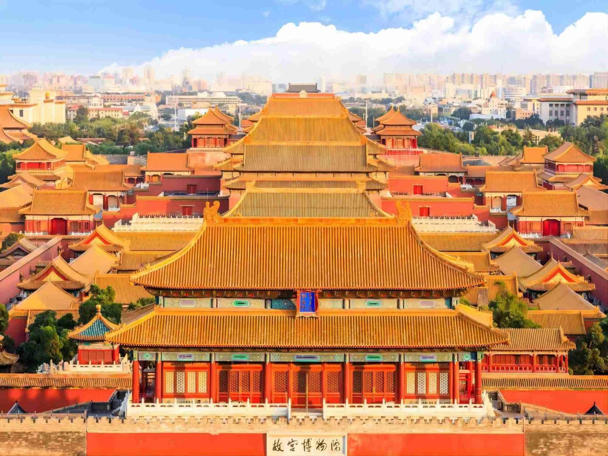 Happy Dragon Culture -in The Center Close To Forbidden City&wangfujing Street&subway Nearby &free Coffee & Free Laundry&english Speaking With Tour Services &free Wifi Unlimited For Western Software 4*